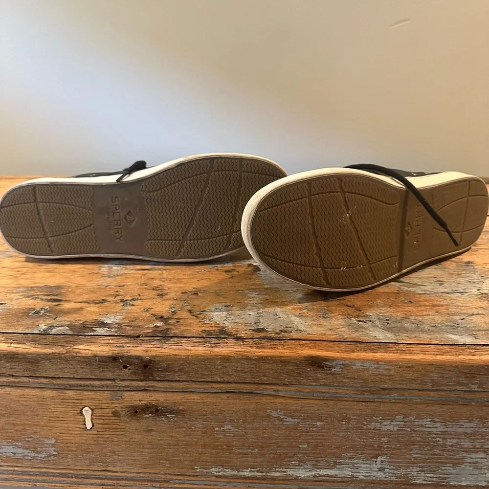 Sperry Memory Form Leather Sneakers